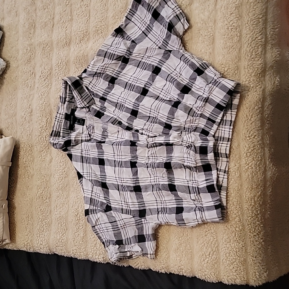 Forever 21 crop flannel button up